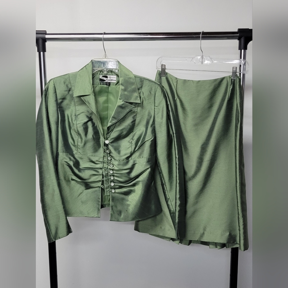 Womens Suit Blazer & Skirt
